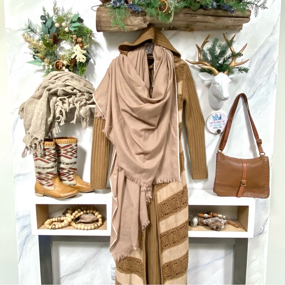 ZARA large blanket scarf/body wrap w cottage cabin vibe - Picture 4 of 13
